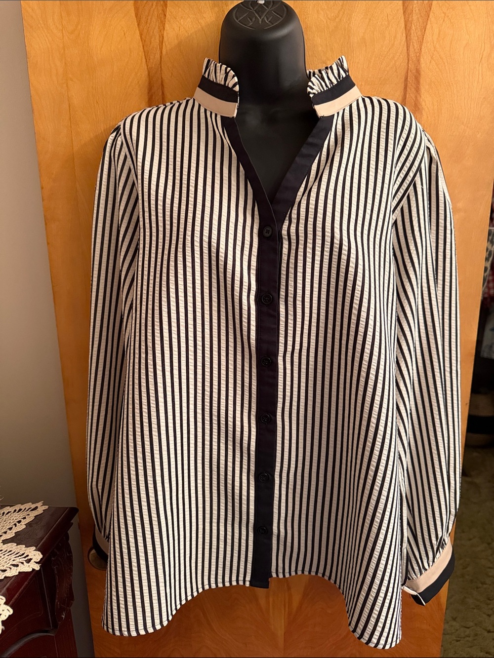 JODIFL Black & White Striped Long-Sleeve Dress Shirt